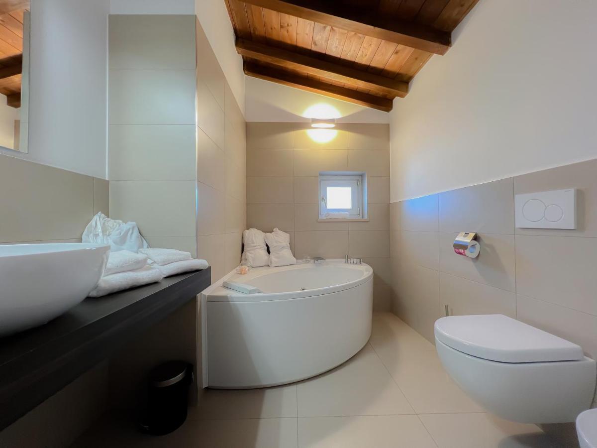 Tulliani Residenze Matera Acomodação com café da manhã Exterior foto
